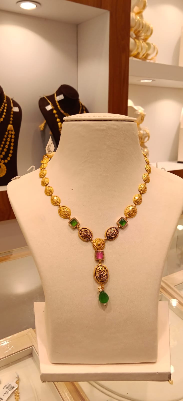 Neckles 